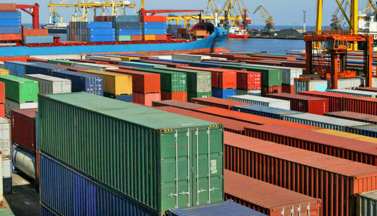 صادرات تجارة عمان ترتفع  15.7   بالربع الأول من عام 2024