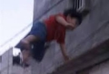مصر.. إلقاء طفل من الطابق الخامس أثناء سرقة منزله