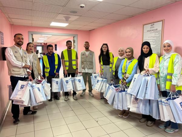 عمان الأهلية تنظم زيارة الى مستشفى البشير