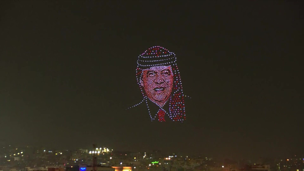 عروض الدرون تزيّن سماء عمّان احتفاء بالمناسبات الوطنية... شاهد