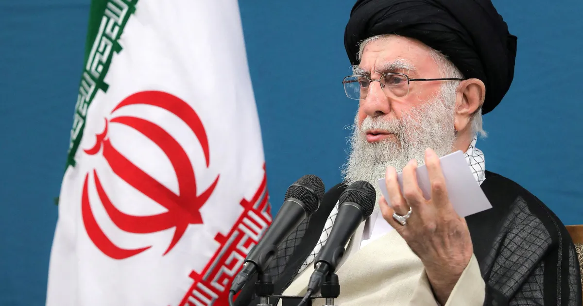 حزب الله: التهديد بقتل المرشد الإيراني الأعلى حماقة وتهور وعواقبه وخيمة