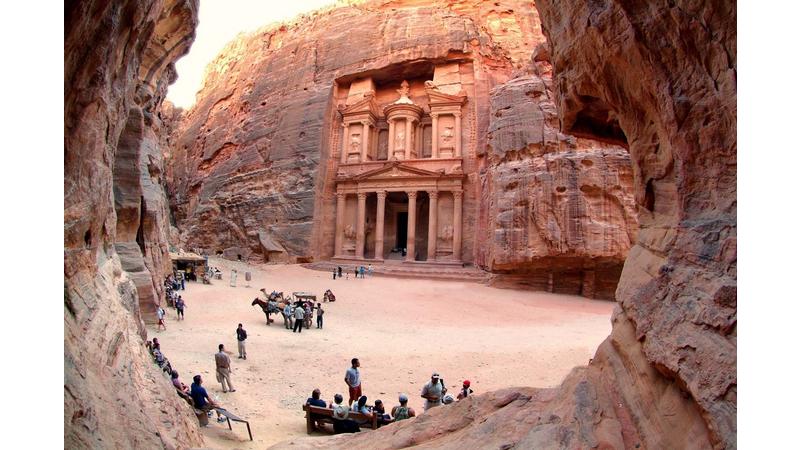 الأردن يوظف جهوده كافة لتخفيف أثر الأحداث الإقليمية على القطاع السياحي