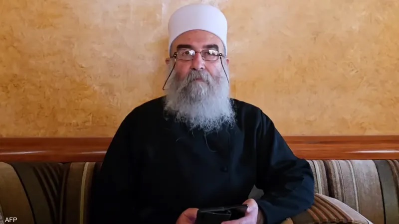 زعيم طائفة الموحدين الدروز يرفض وقف إطلاق النار في السويداء: استمرار القتال حتى تحرير كامل تراب محافظتنا