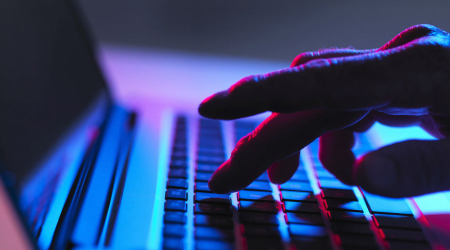 دمشق تحذر من 300 ألف حساب خبيث في 4 دول تستهدف سوريا