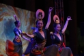 الساحة الرئيسية تتزين بالألوان الزاهية بعرض الفرقة الصينية “colorful china “ في ليلة جرشية