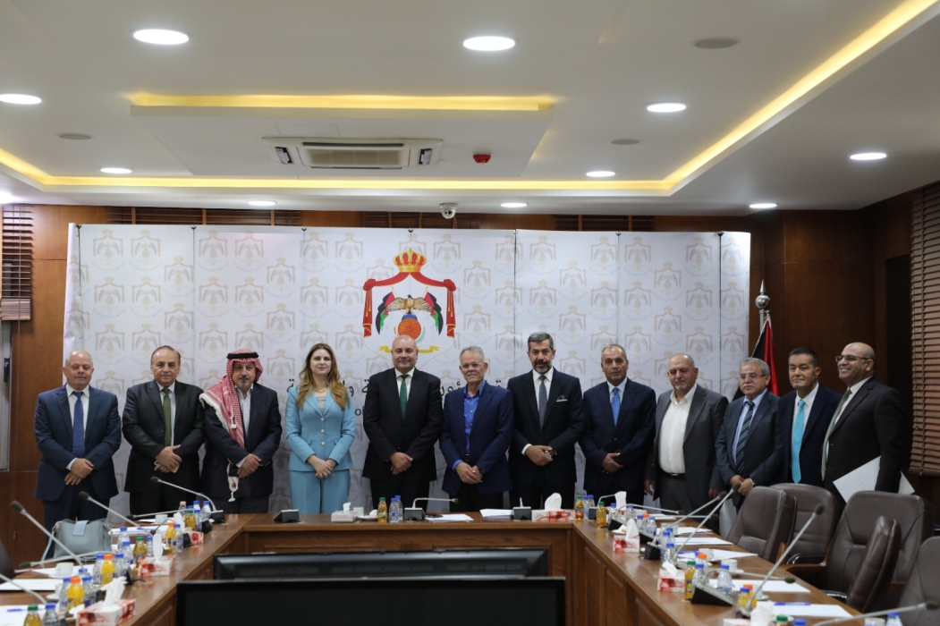 إضاءات على اجتماع وزارة الشؤون السياسية والبرلمانية