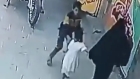 فيديو صادم.. شاهد طفلاً ينقذ شقيقته من محاولة اختطاف باليمن؟!