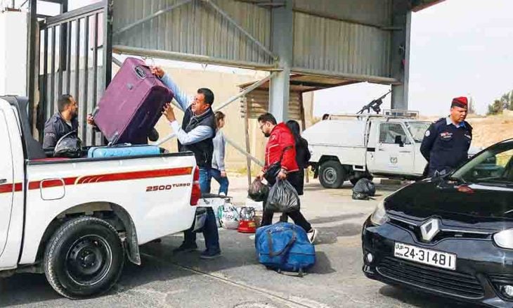 الأغذية العالمي: استبعاد 36 ألف لاجئ من المساعدات بعد عودتهم من الأردن لسوريا