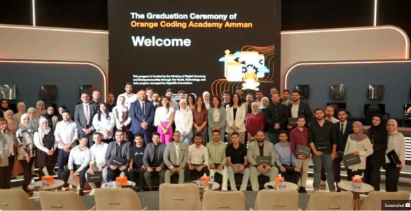 أورنج الاردن تحتفل بتخريج 100 شابة وشاب بعد إتمامهم برنامج تنمية المهارات الرقمية والتوظيف