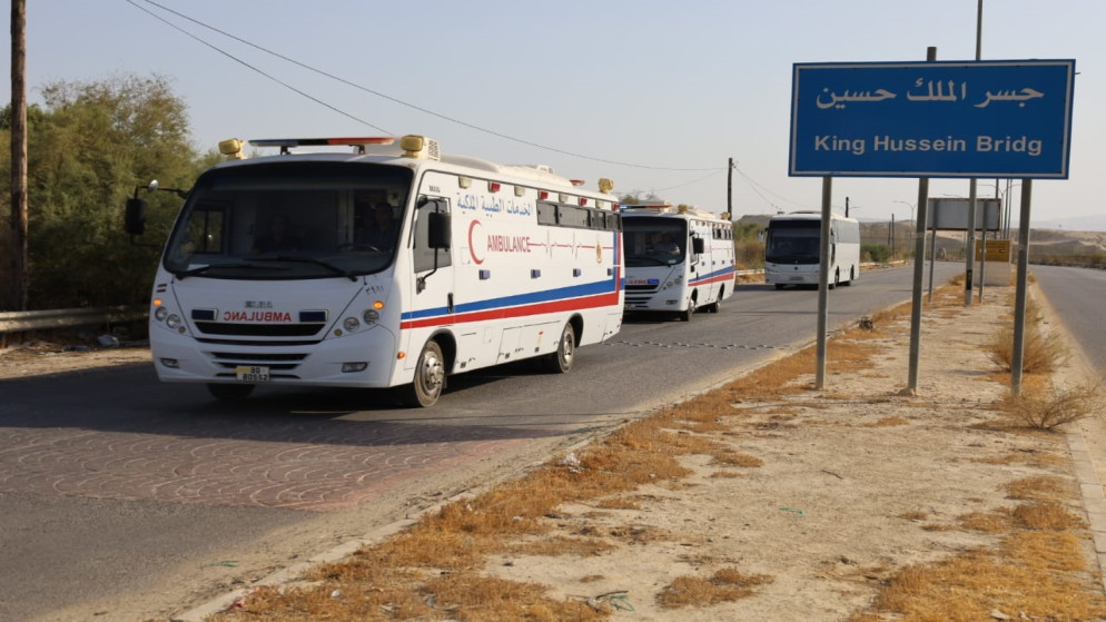 إجلاء 19 طفلًا مريضًا و62 مرافقًا من غزة للعلاج في الأردن