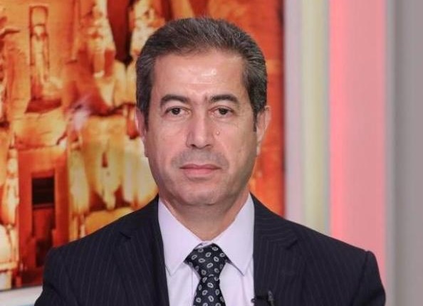 الشرع .. رسائل مُشفرة !