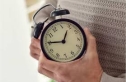 الحكومة تحسم الجدل حول عودة التوقيت الشتوي في الأردن