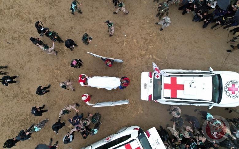 شهداء بلا ملامح.. الدفعة الاخير من الجثامين هي الأصعب ودفن 120 مجهولا