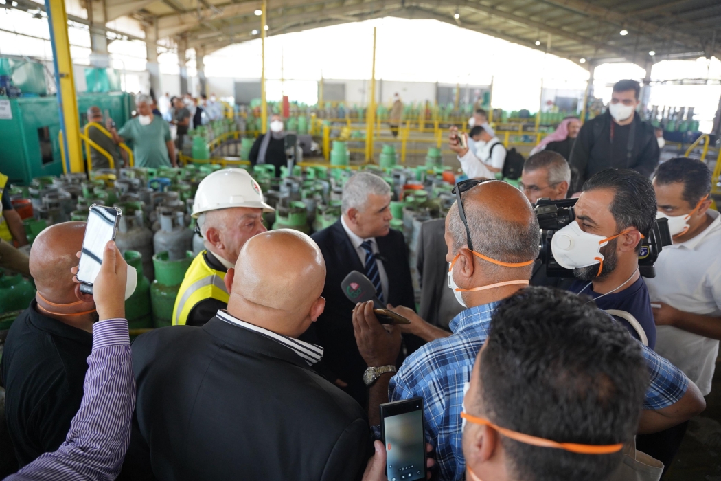 مصفاة البترول الأردنية تنظّم جولة إعلامية على محطة تعبئة غاز عمان أبو علندا للاطلاع على عمليات التعبئة والتطوير (صور)