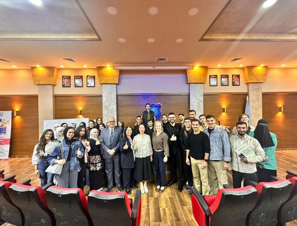 ندوة في عمان الأهلية حول المنح والفرص والفعاليات الثقافية في الصين