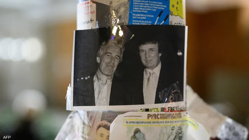 فضيحة إبستين.. كيف رد ترامب والبيت الأبيض على رسالة مخجلة؟