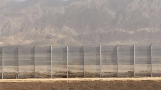 إسرائيل تبدأ بناء حاجز أمني ضخم على الحدود مع الأردن