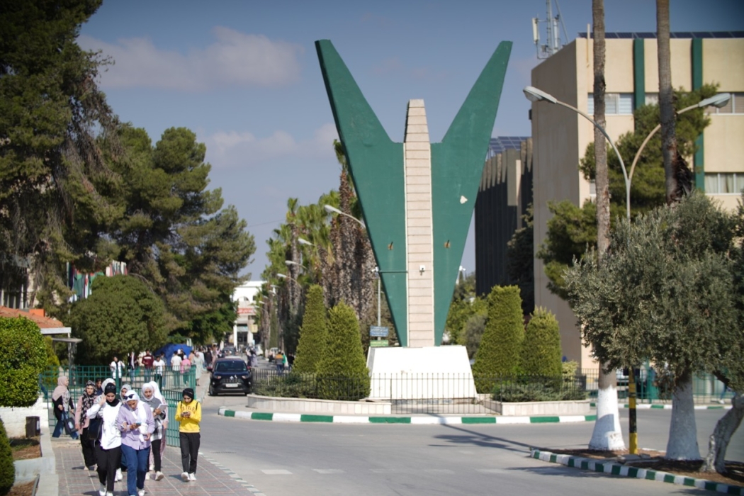 فصل نهائي ومؤقت بحق 26 طالبا تسببوا بمشاجرات داخل جامعة اليرموك