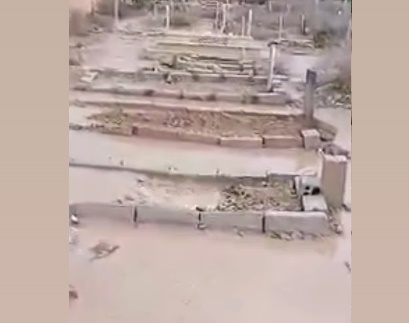 مياه الأمطار تداهم مقبرة أبو الهول في دير علا وفتح أحد القبور نتيجة السيول
