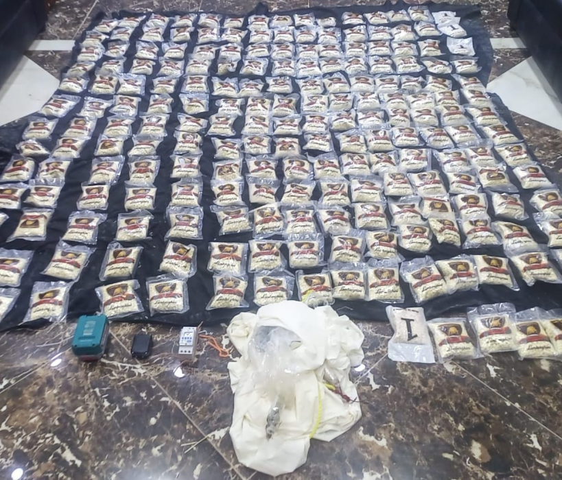 الجيش يحبط محاولتي تهريب كمية كبيرة من المواد المخدرة بواسطة بالونات موجهة