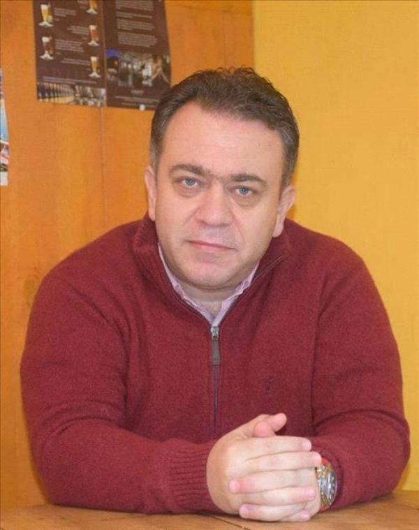 بين السقف المرتفع والأرضية المتكسرة