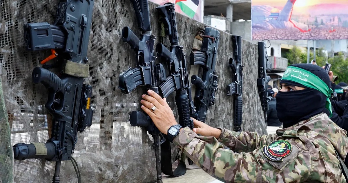 حماس تسلمت خطة مجلس السلام لنزع السلاح وانسحاب إسرائيل من غزة على مراحل ..