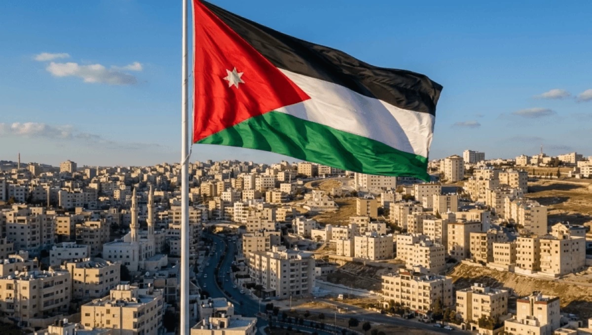 الأمن يحدد هوية سيدة أساءت ليوم العلم ويباشر التحقيق معها