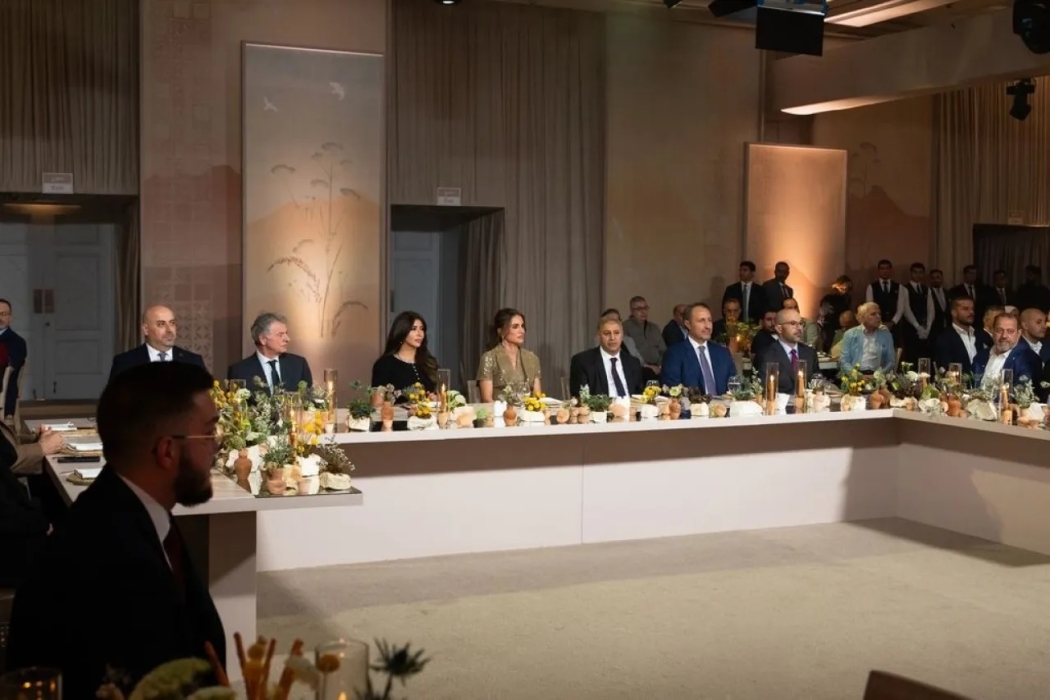 الملكة رانيا تحضر العشاء الخيري لصندوق الأمان لمستقبل الأيتام بمناسبة عقدين على تأسيسه