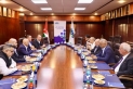 تجارة عمّان ونقابة وكلاء السيارات تبحثان تعزيز التعاون وتطوير بيئة أعمال القطاع