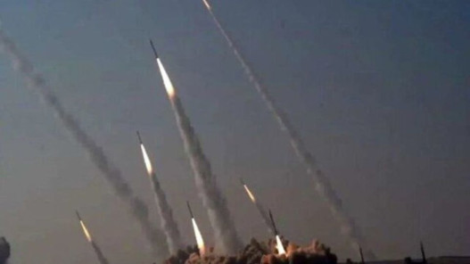 إيران تطلق صواريخ باتجاه إسرائيل لأول مرة منذ وقف إطلاق النار
