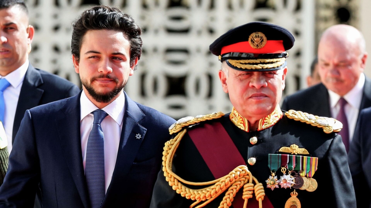 ولي العهد يهنئ الملك بعيد الجلوس: حفظك الله وأدامك قائدا وسندا