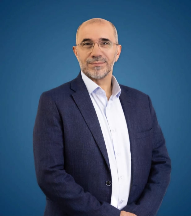 تجارة عمان: شمول النقل السياحي المتخصص بالدعم الحكومي يعزز استدامة القطاع