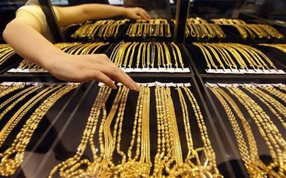 انخفاض لافت على أسعار الذهب في السوق المحلي اليوم الاربعاء