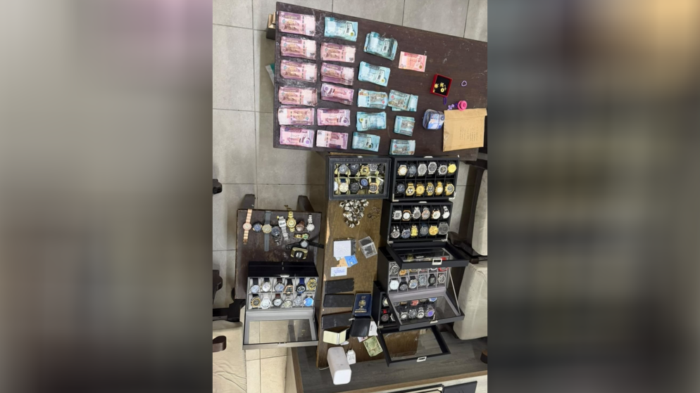 بعد شكاوى من مواطنين.. القبض على محتال إلكتروني عن طريق بيع الهواتف الخلوية بالاقساط